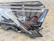 Laden Sie das Bild in den Galerie-Viewer, Frontscheinwerfer Skoda Octavia IV 5E4941036 Rechts Scheinwerfer Headlight SCH8201903496py
