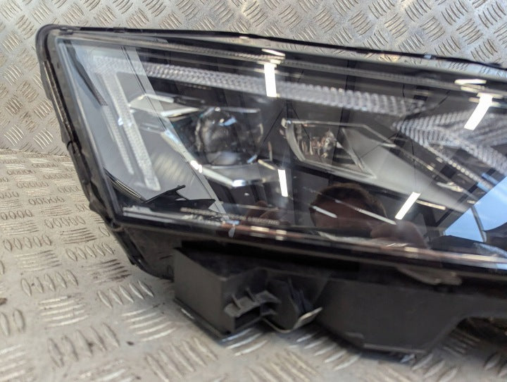 Frontscheinwerfer Skoda Octavia IV 5E4941036 Rechts Scheinwerfer Headlight SCH8201903496py