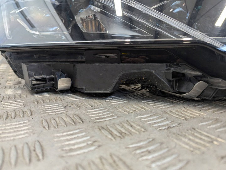 Frontscheinwerfer Skoda Octavia IV 5E4941036 Rechts Scheinwerfer Headlight SCH8201903496py