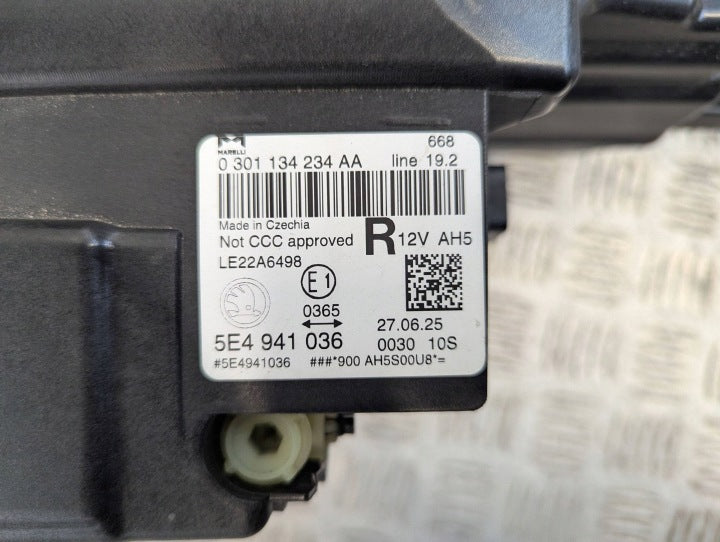 Frontscheinwerfer Skoda Octavia IV 5E4941036 Rechts Scheinwerfer Headlight SCH8201903496py