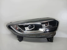 Load image into Gallery viewer, Frontscheinwerfer Renault Kadjar 260105570R Full LED Rechts Headlight SCH8207593840eg