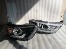 Laden Sie das Bild in den Galerie-Viewer, Frontscheinwerfer Kia Stonic 4322334123 Ein Stück (Rechts oder Links) Headlight SCH8211770607yl