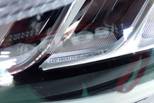 Laden Sie das Bild in den Galerie-Viewer, Frontscheinwerfer Mercedes-Benz W177 A1779064306 Links Scheinwerfer Headlight SCH8211928235ob