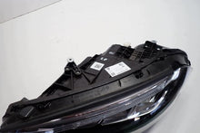 Laden Sie das Bild in den Galerie-Viewer, Frontscheinwerfer Mercedes-Benz W177 A1779064306 Links Scheinwerfer Headlight SCH8211928235ob