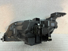 Laden Sie das Bild in den Galerie-Viewer, Frontscheinwerfer Renault E Tech 260104669R LED Rechts Scheinwerfer Headlight SCH8214041810fg