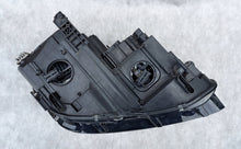 Laden Sie das Bild in den Galerie-Viewer, Frontscheinwerfer VW Tiguan Allspace 5NN941081C Full LED Links Headlight SCH8214478227ku