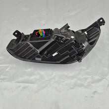 Laden Sie das Bild in den Galerie-Viewer, Frontscheinwerfer Ford Focus NX7B-13E016-AG LED Rechts Scheinwerfer Headlight SCH8218167910eb