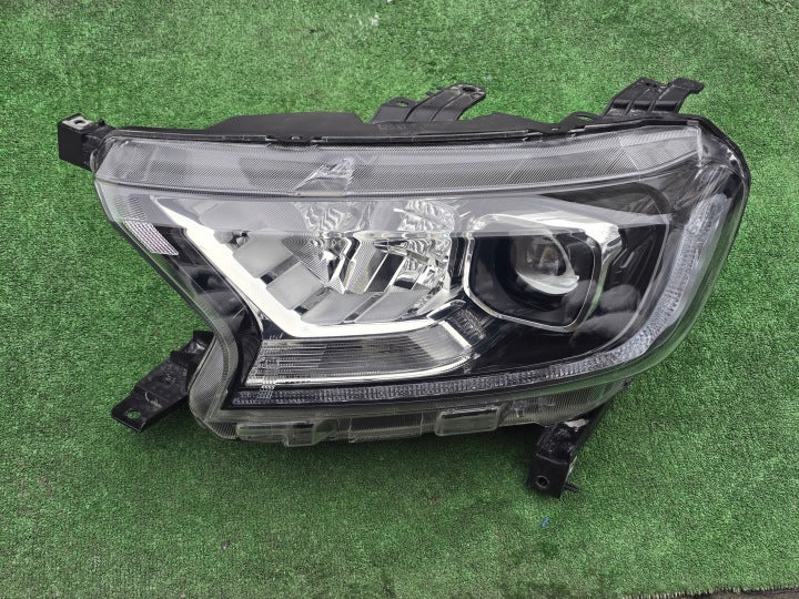 Frontscheinwerfer Ford Ranger JB3B-13E015-A Links Scheinwerfer Headlight SCH8220127680ik