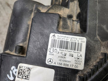 Laden Sie das Bild in den Galerie-Viewer, Frontscheinwerfer Mercedes-Benz Gla A1569061700 Links Scheinwerfer Headlight SCH8221564690uc