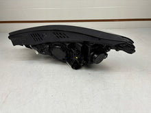 Laden Sie das Bild in den Galerie-Viewer, Frontscheinwerfer Hyundai Tucson 92102-D7201 Rechts Scheinwerfer Headlight SCH8222099872tq