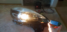 Laden Sie das Bild in den Galerie-Viewer, Frontscheinwerfer Renault Grand III Scenic 260106928R Rechts Headlight SCH8225687093fw