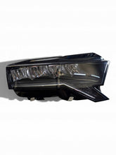 Load image into Gallery viewer, Frontscheinwerfer Skoda Octavia I 301134232A Rechts Scheinwerfer Headlight SCH8230465736ph