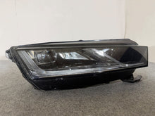 Laden Sie das Bild in den Galerie-Viewer, Frontscheinwerfer Skoda Octavia IV 5E4941016A LED Rechts Scheinwerfer Headlight SCH8233506463xb