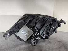 Laden Sie das Bild in den Galerie-Viewer, Frontscheinwerfer Skoda Octavia IV 5E4941016A LED Rechts Scheinwerfer Headlight SCH8233506463xb