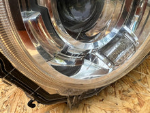 Laden Sie das Bild in den Galerie-Viewer, Frontscheinwerfer Suzuki Jimny 100-5938H LED Rechts Scheinwerfer Headlight SCH8237620650kj