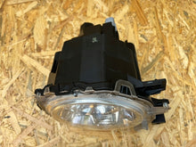Laden Sie das Bild in den Galerie-Viewer, Frontscheinwerfer Suzuki Jimny 100-5938H LED Rechts Scheinwerfer Headlight SCH8237620650kj