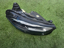 Laden Sie das Bild in den Galerie-Viewer, Frontscheinwerfer Mercedes-Benz Cls A2579066602Z Rechts Scheinwerfer Headlight SCH8246207616qg