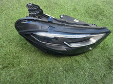 Laden Sie das Bild in den Galerie-Viewer, Frontscheinwerfer Mercedes-Benz Cls A2579066602Z Rechts Scheinwerfer Headlight SCH8246207616qg