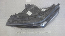 Laden Sie das Bild in den Galerie-Viewer, Frontscheinwerfer BMW 5 5A798D1-08 Links Scheinwerfer Headlight SCH8249893739ql