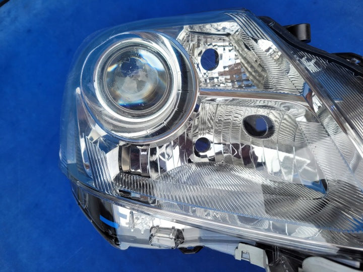 Frontscheinwerfer Toyota Avensis H279GR-DE Rechts Scheinwerfer Headlight SCH8250811898zk