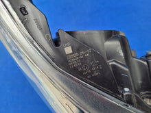 Laden Sie das Bild in den Galerie-Viewer, Frontscheinwerfer Toyota Avensis H279GR-DE Rechts Scheinwerfer Headlight SCH8250811898zk
