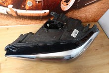 Load image into Gallery viewer, Frontscheinwerfer BMW X1 F48 7472249 Links Scheinwerfer Headlight SCH8258660695kt