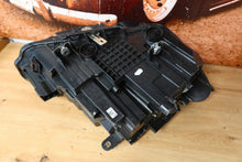 Load image into Gallery viewer, Frontscheinwerfer BMW X1 F48 7472249 Links Scheinwerfer Headlight SCH8258660695kt
