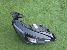 Laden Sie das Bild in den Galerie-Viewer, Frontscheinwerfer Peugeot 2008 9833036180 LED Rechts Scheinwerfer Headlight SCH8259030679zg