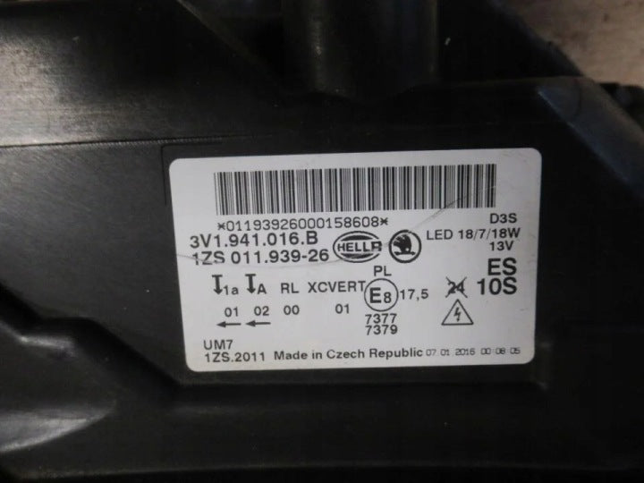 Frontscheinwerfer Skoda Superb III 3V1941016B Xenon Rechts Headlight SCH8260441261be