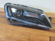 Load image into Gallery viewer, Frontscheinwerfer Skoda Superb III 3V1941016B Xenon Rechts Headlight SCH8260441261be
