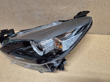 Laden Sie das Bild in den Galerie-Viewer, Frontscheinwerfer Mazda 2 Dj D43N-51040 Links Scheinwerfer Headlight SCH8264007696bq