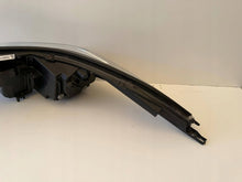 Laden Sie das Bild in den Galerie-Viewer, Frontscheinwerfer Toyota Chr C-Hr 81110F4170 Rechts Scheinwerfer Headlight SCH8277250707dr