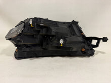Laden Sie das Bild in den Galerie-Viewer, Frontscheinwerfer Skoda Kamiq 658941016D LED Rechts Scheinwerfer Headlight SCH8280519636hn