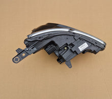 Laden Sie das Bild in den Galerie-Viewer, Frontscheinwerfer Citroën C4 III 9830649480 Links Scheinwerfer Headlight SCH8281157838ze