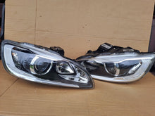 Laden Sie das Bild in den Galerie-Viewer, Frontscheinwerfer Volvo V60 S60 31420262 31420108 Ein Satz Headlight SCH8283103440px