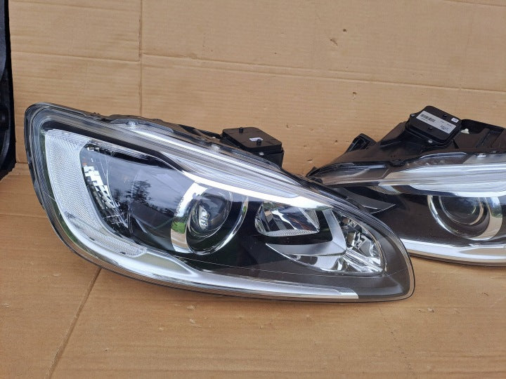 Frontscheinwerfer Volvo V60 S60 31420262 31420108 Ein Satz Headlight SCH8283103440px