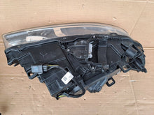Laden Sie das Bild in den Galerie-Viewer, Frontscheinwerfer Volvo V60 S60 31420262 31420108 Ein Satz Headlight SCH8283103440px