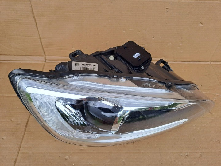 Frontscheinwerfer Volvo V60 S60 31420262 31420108 Ein Satz Headlight SCH8283103440px