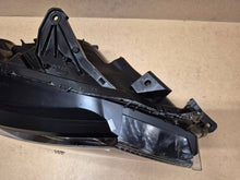 Laden Sie das Bild in den Galerie-Viewer, Frontscheinwerfer Mitsubishi L200 8301D378 Rechts Scheinwerfer Headlight SCH8284775364hn