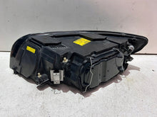 Laden Sie das Bild in den Galerie-Viewer, Frontscheinwerfer Volvo S40 30698604 Rechts Scheinwerfer Headlight SCH8286326792rk