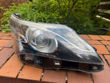 Laden Sie das Bild in den Galerie-Viewer, Frontscheinwerfer Toyota Avensis 120630 Rechts Scheinwerfer Headlight SCH8288005132ox