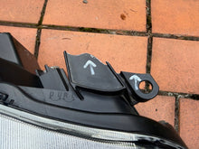 Laden Sie das Bild in den Galerie-Viewer, Frontscheinwerfer Toyota Avensis 120630 Rechts Scheinwerfer Headlight SCH8288005132ox