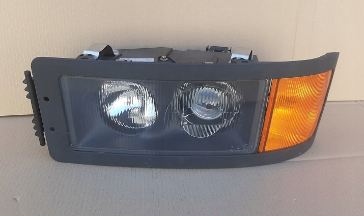 Frontscheinwerfer Man 8125101-6311 Links Scheinwerfer Headlight SCH8289821313hr