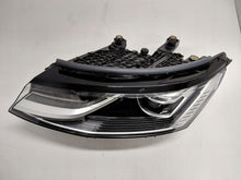 Laden Sie das Bild in den Galerie-Viewer, Frontscheinwerfer VW Transporter 7T1941081C Links Scheinwerfer Headlight SCH8290352936lr