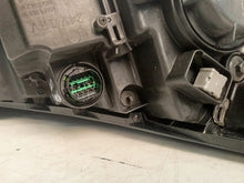 Laden Sie das Bild in den Galerie-Viewer, Frontscheinwerfer Hyundai Tucson 92101-D7700 Links Scheinwerfer Headlight SCH8291620842ln