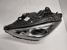 Laden Sie das Bild in den Galerie-Viewer, Frontscheinwerfer Mercedes-Benz W206 A2069064703 Links Scheinwerfer Headlight SCH8296117335qe