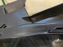 Laden Sie das Bild in den Galerie-Viewer, Frontscheinwerfer Nissan I 260605SH5A Links Scheinwerfer Headlight SCH8296867928lk