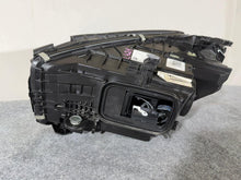 Laden Sie das Bild in den Galerie-Viewer, Frontscheinwerfer Mercedes-Benz W206 A2069068204 LED Rechts Headlight SCH8297561768zo