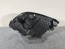 Laden Sie das Bild in den Galerie-Viewer, Frontscheinwerfer Mercedes-Benz W206 A2069068204 LED Rechts Headlight SCH8297561768zo