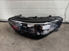 Laden Sie das Bild in den Galerie-Viewer, Frontscheinwerfer VW 57L941059 Links Scheinwerfer Headlight SCH8300115054ga